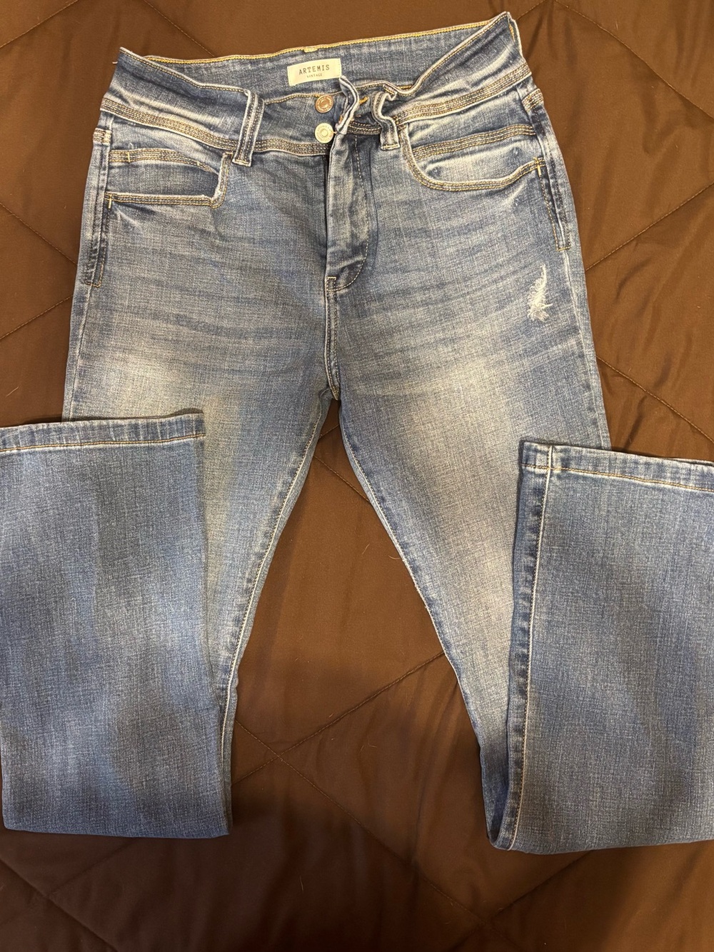 Artemis Design Co. Women's Boot Cut Jeans in Light Blue Wash